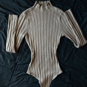Abercrombie & Fitch bodysuit